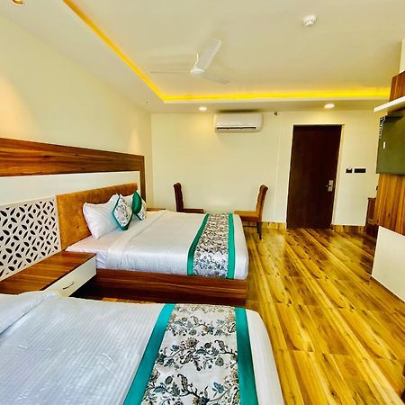 Hotel White House Walking Distance From Golden Temple- With Parking Amritsar Extérieur photo