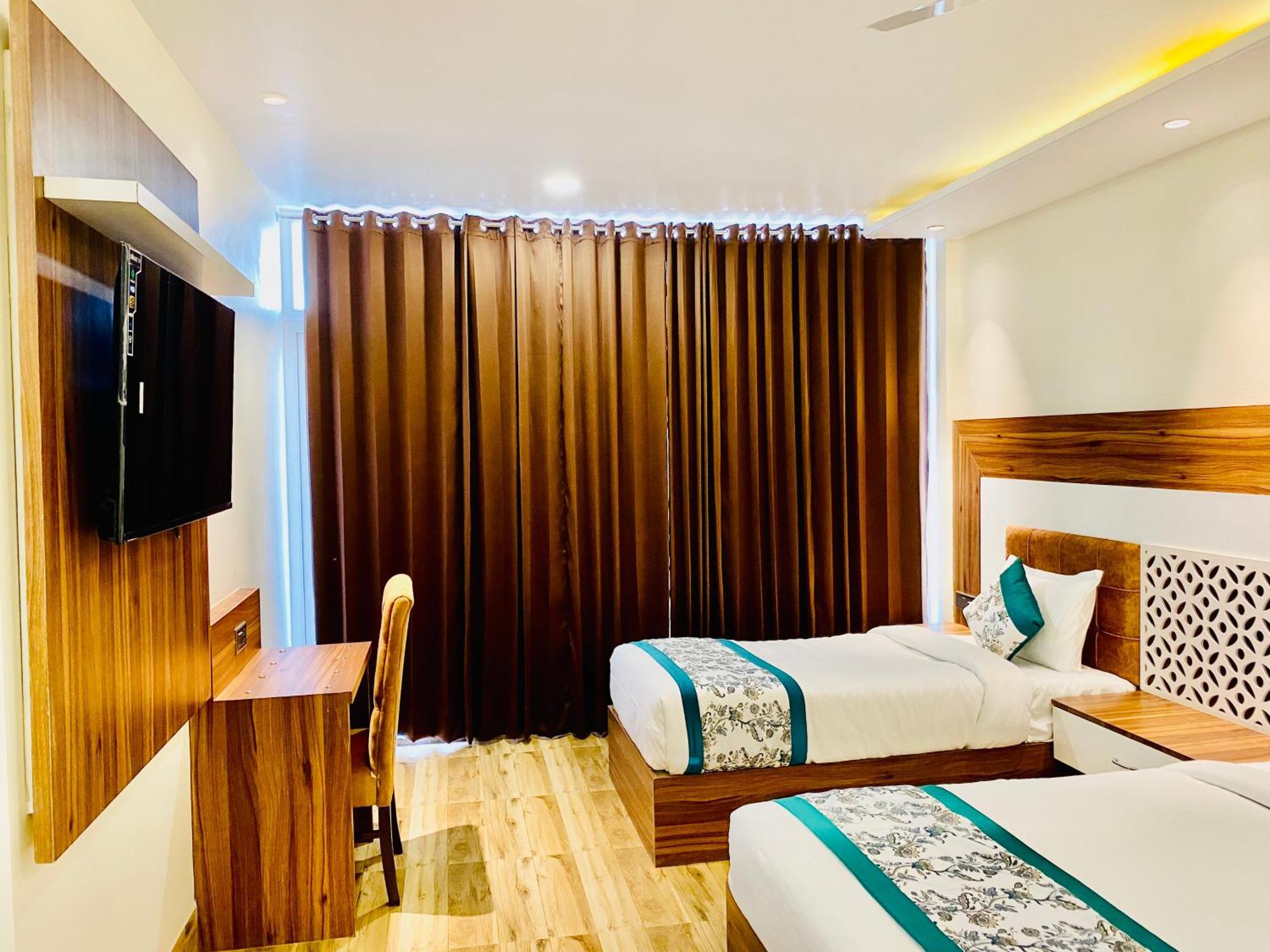Hotel White House Walking Distance From Golden Temple- With Parking Amritsar Extérieur photo